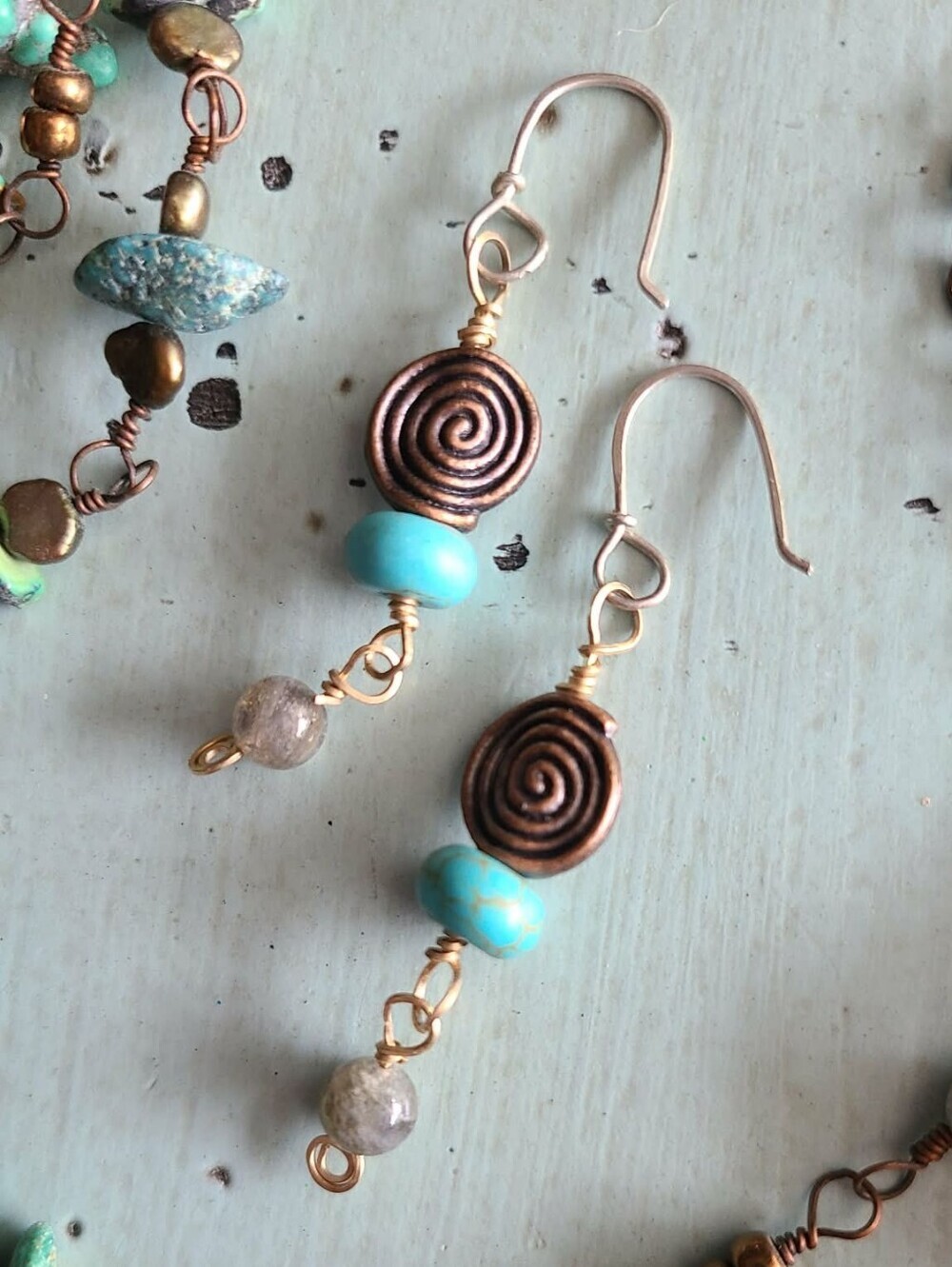 Handmade Turquoise Green And Copper Beaded Necklace and Earring Set - Picture 2 of 5
